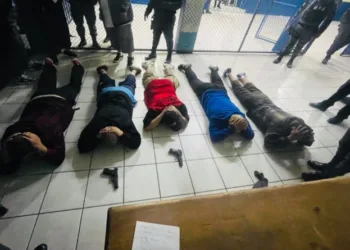 Finalizan motines en cárceles de Guatemala: liberan a 11 guardias del Sistema Penitenciario