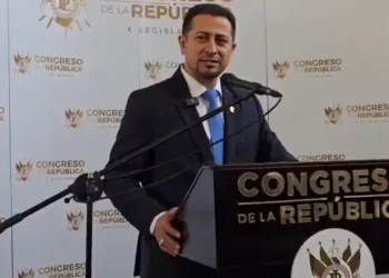 Presidente del Congreso de Guatemala desmiente cancelación de su visa de EE UU y rechaza rumores de redes sociales