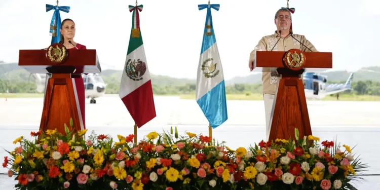 Guatemala y México refuerzan cooperación en seguridad y migración durante reunión en la selva maya