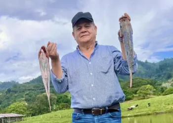 “Mi voz no tiene tarifa”: general prófugo vuelve a desafiar al gobierno de Honduras tras aumento de recompensa