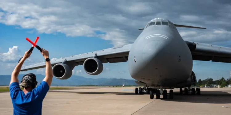 Excongresista de EE UU denuncia posibles obstáculos del gobierno de Honduras en base militar clave para lucha contra el narcotráfico en Centroamérica