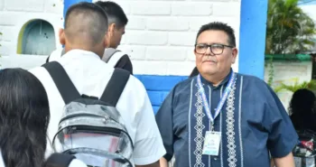 Escuelas públicas de El Salvador aplican desde hoy nuevas normas de disciplina entre reacciones encontradas