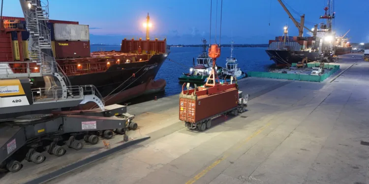 Guatemala: Puerto Santo Tomás de Castilla reanuda operaciones tras paro laboral que causó pérdidas por $30 millones