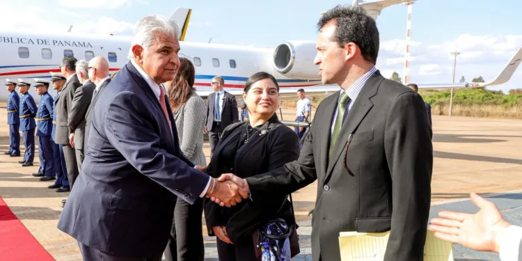 El presidente de Panamá llega a Brasil para fortalecer lazos diplomáticos y atraer inversión