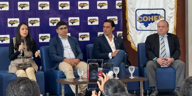 Empresarios hondureños proponen diálogo nacional para generar empleo juvenil y formalizar el mercado laboral