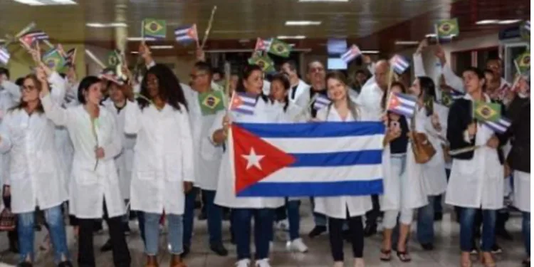 Washington sanciona a Cuba, Brasil, Granada y países africanos por su implicación en el programa de médicos cubanos