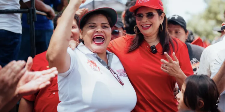 Candidata oficialista hondureña acusa a iglesias de proselitismo político tras críticas por discurso en templo católico