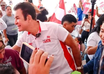 Salvador Nasralla asegura liderar encuestas rumbo a las elecciones de noviembre en Honduras