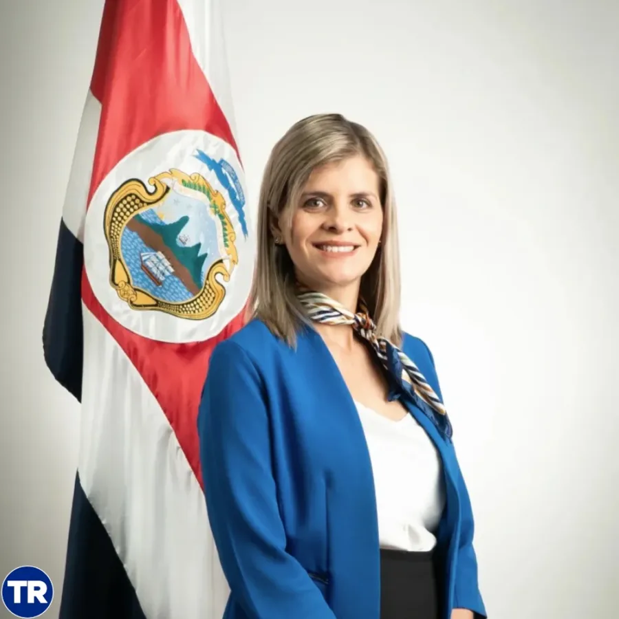 Laura Fernandez
