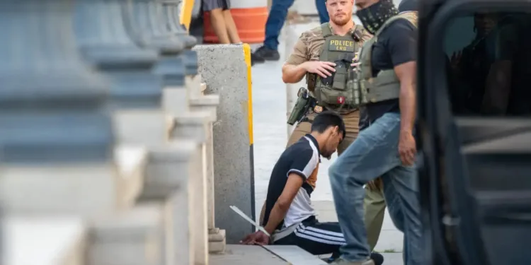 Detienen a 25 trabajadores de la construcción mexicanos y centroamericanos en Estados Unidos