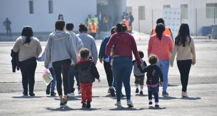 Gobierno guatemalteco dice que refuerza acciones para recibir a menores deportados desde EEUU