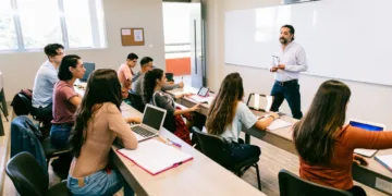 UNAH: en Honduras tener título universitario ya no garantiza empleo estable ni bien remunerado