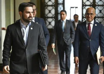 Gobierno de Guatemala presenta más de 300 denuncias por corrupción, la Fiscalía ha descartado un 22%
