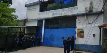 Motines simultáneos en cárceles y correccionales de Guatemala: tensión por traslado de cabecillas