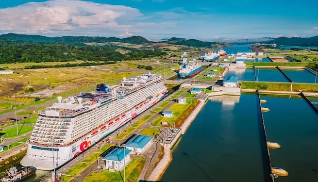 Estudio alerta que el calentamiento global hará más frecuentes las interrupciones en el Canal de Panamá