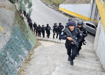 Policía de Guatemala despliega más de 100 agentes en el barrio El Gallito para recuperar control de la seguridad