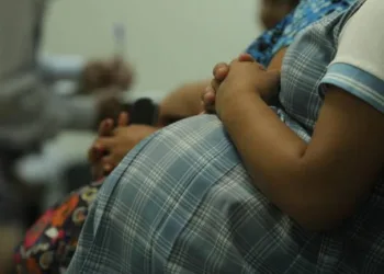 Los nacimientos en madres adolescentes disminuyeron un 11 % en Costa Rica