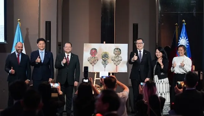 Guatemala celebra su 204° aniversario de independencia en Taiwán con exposición de arte