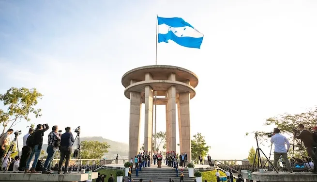 Alcaldía de Tegucigalpa decreta ley seca por desfiles del 15 de septiembre