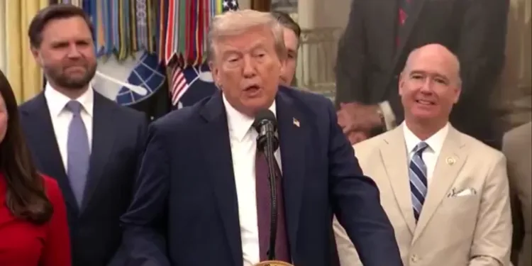 EE UU lanza ataque letal contra embarcación del Cártel de los Soles procedente de Venezuela