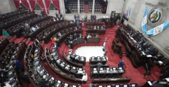 Gremiales empresariales y tanques de pensamiento piden veto presidencial a ley que permite arrastre de fondos públicos