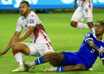 El Salvador pierde 2-1 ante Surinam en el Cuscatlán y complica su camino mundialista