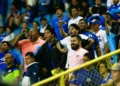 La FIFA abre investigación a El Salvador por expresiones racistas a jugadores de Surinam en el Estadio Cuscatlán