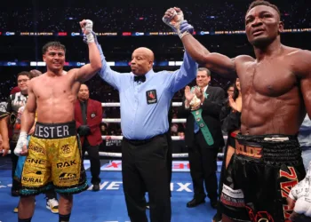 Guatemalteco Lester Martínez empata con Christian Mbilli en Las Vegas y mantiene su invicto