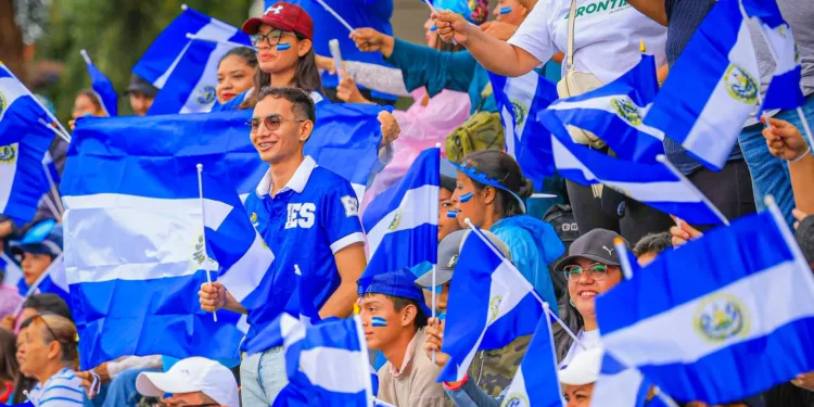 Presidentes y gobiernos saludan a Centroamérica por el aniversario de independencia