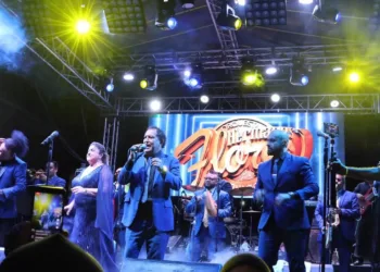 Los Hermanos Flores hacen historia: primer grupo salvadoreño confirmado para Coachella 2026