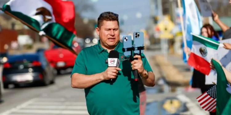 Periodista salvadoreño Mario Guevara cumple 100 días detenido en Estados Unidos