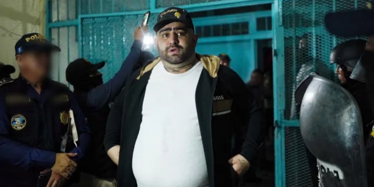 Jueza autoriza traslado de cabecilla de pandilla de cárcel de máxima seguridad a la prisión desde la que él controlaba el crimen