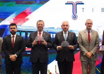 Costa Rica anuncia tren eléctrico de pasajeros por 800 millones de dólares en el área metropolitana