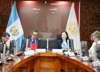 Guatemala y Taiwán refuerzan cooperación con reunión de empresarios en movilidad eléctrica y energías renovables