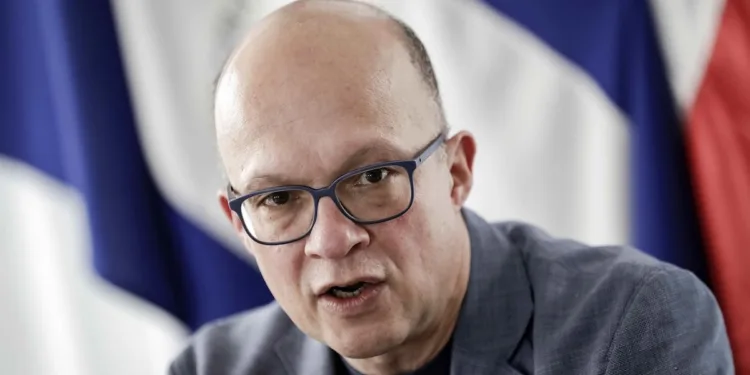 Estas son las seis tácticas de represión de la dictadura Ortega-Murillo contra los nicaragüenses en el exilio