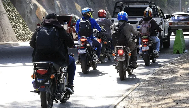 Motociclistas recibieron el 53 % de las multas de tránsito en Guatemala
