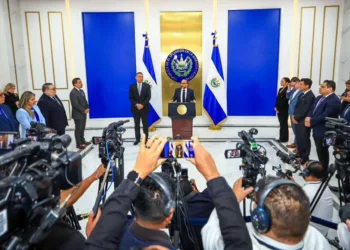 Gobierno de El Salvador presenta proyecto de presupuesto 2026 por $10,555.6 millones con prioridad en áreas sociales