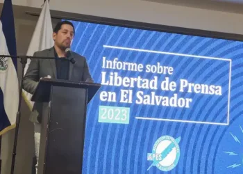 Asociación de Periodistas de El Salvador denuncia que ley de agentes extranjeros es “asfixiante” y limita cooperación internacional