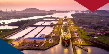 El Canal de Panamá prevé caída de 8.6 % en tránsitos en año fiscal 2026