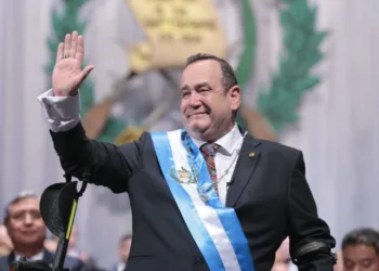 Expresidente guatemalteco Giammattei fue dado de alta y sigue tratamiento en su casa