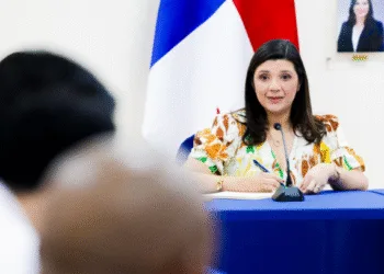 Panamá revisará su salario mínimo en noviembre pese a pedido de empresarios de retrasar ajuste