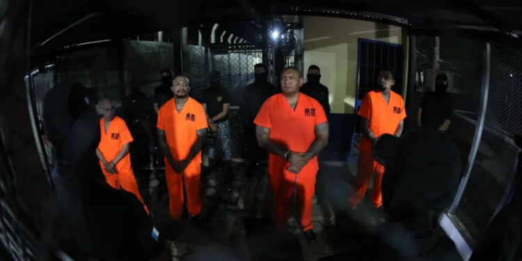 Pandilleros en Guatemala buscan traslados de cárceles para retomar control de extorsiones y homicidios
