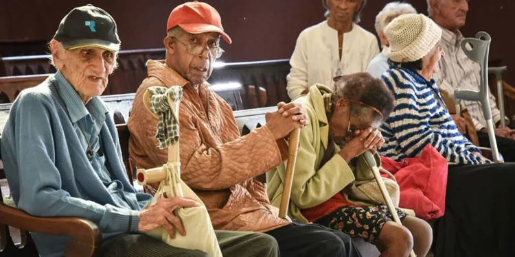 Solo 1 de cada 5 trabajadores tiene acceso a pensión en Centroamérica