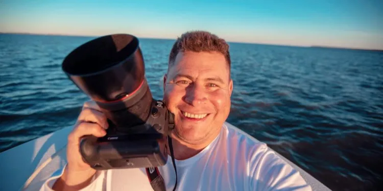 Justicia de EE UU le niega la suspensión de deportación al periodista salvadoreño Mario Guevara