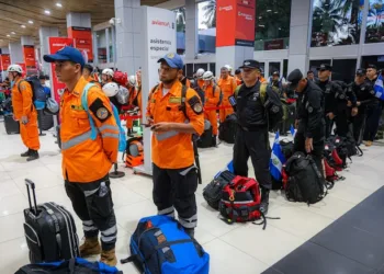 El Salvador envía 301 rescatistas y ayuda humanitaria a Jamaica