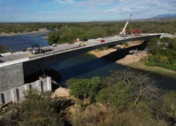 Guatemala rehabilitará la ruta hacia el paso fronterizo de Anguiatú con El Salvador