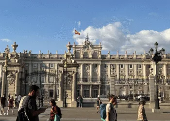 Más de 2,400 centroamericanos han solicitado asilo en España en 2025