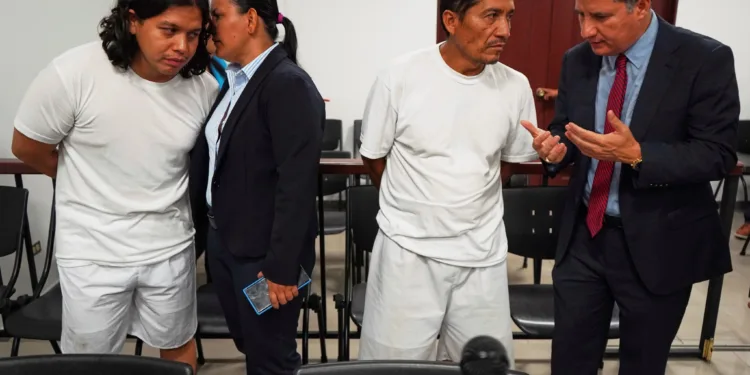 Relatora de la ONU exige a El Salvador liberar a abogado y pastor detenidos por protestar contra desalojo