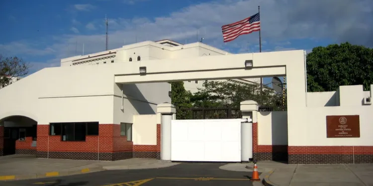 Embajadas de EE UU en El Salvador, Guatemala y Nicaragua anuncian medidas por parálisis presupuestaria