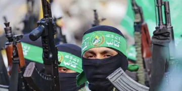 Grupo terrorista Hamás acepta liberar rehenes y pide negociar plan de paz de Trump para Gaza